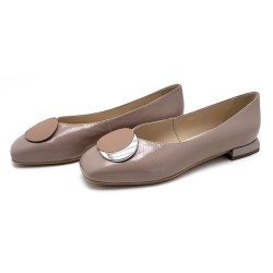 Ženska baletanka 18690604