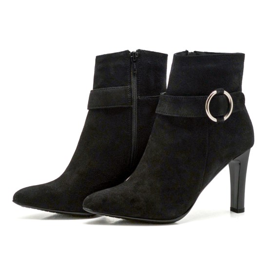 Ženska gležnjača 19972003